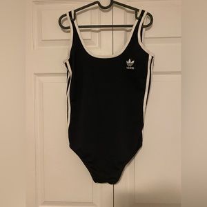 Adidas body suit size XL